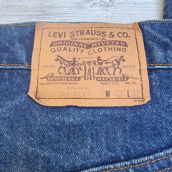 VTG 80s Levi’s 505 Jean 42x32 (Act 39x32) Med Wash Blue Denim Distressed Casual - Picture 9 of 16